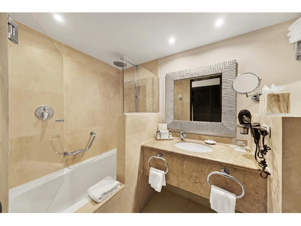 Barcelo Aruba | badkamer